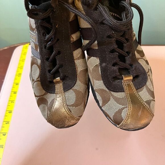 Coach Brown Tan Logo Gold Accents Katelyn 6M (No Soles) - Picture 4 of 11